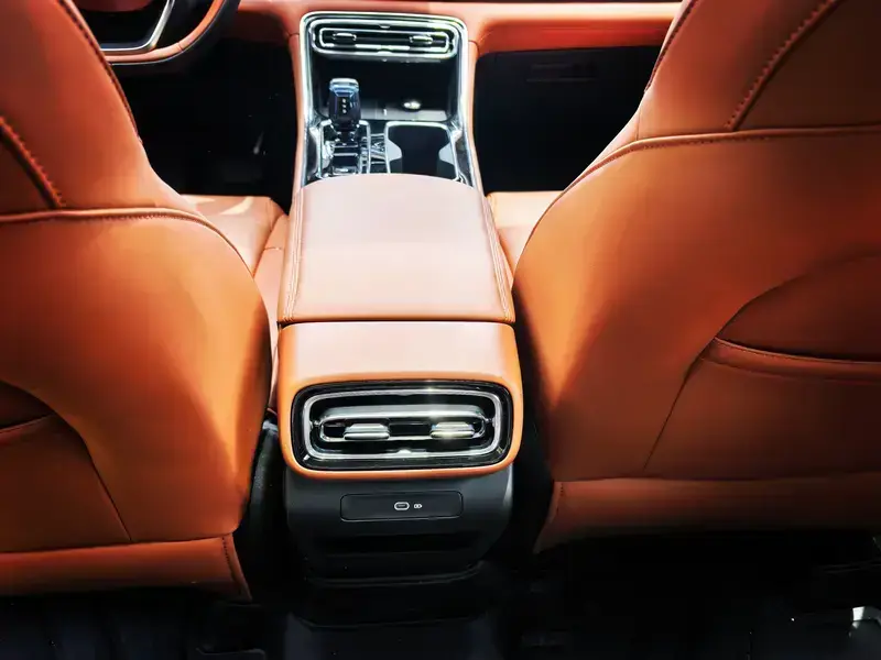 2026 Geely Classic Emgrand с пробегом 3 000 км