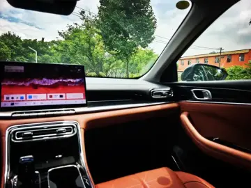2026 Geely Classic Emgrand с пробегом 3 000 км