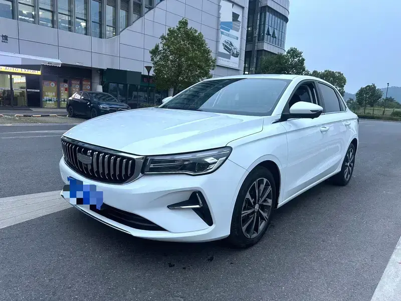 2025 Geely Classic Emgrand с пробегом 10 000 км