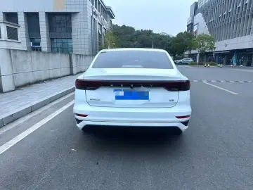 2025 Geely Classic Emgrand с пробегом 10 000 км