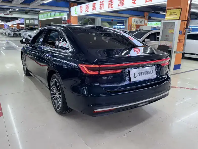 2026 Geely Galaxy Stellar 7 с пробегом 9 000 км
