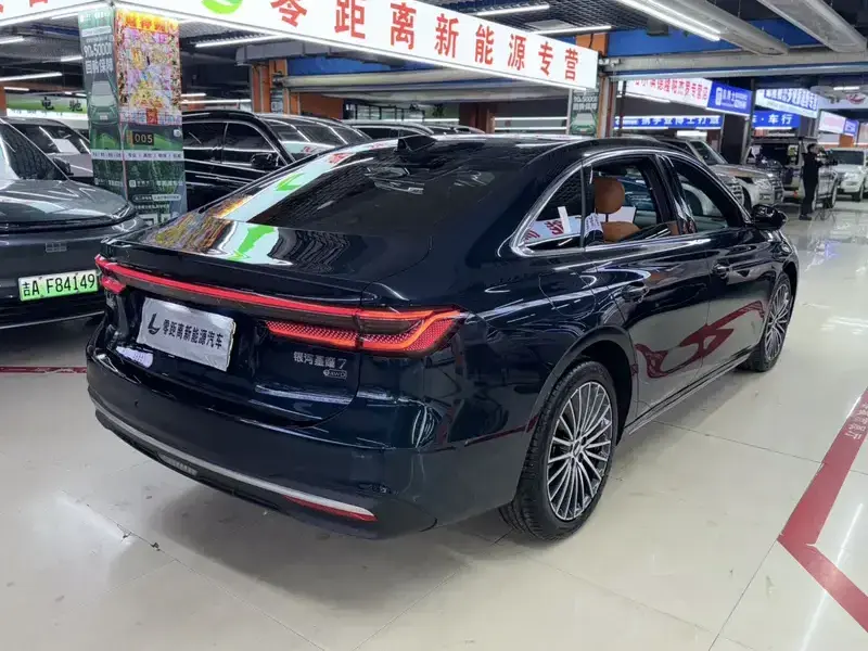 2026 Geely Galaxy Stellar 7 с пробегом 9 000 км