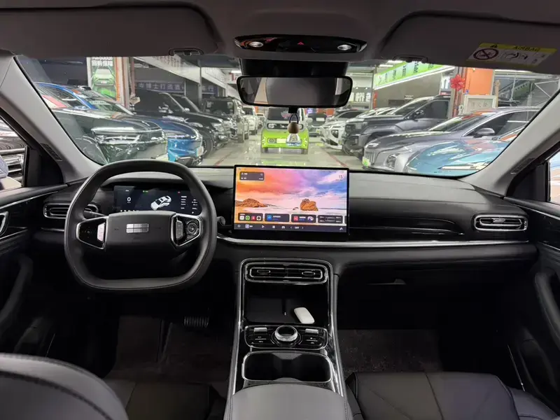 2026 Geely Galaxy Stellar 6 с пробегом 5 000 км