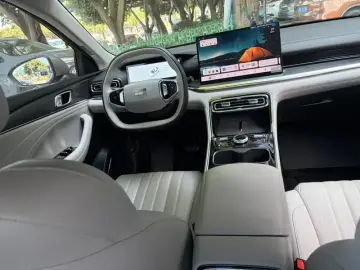 2026 Geely Galaxy Stellar 6 с пробегом 9 000 км