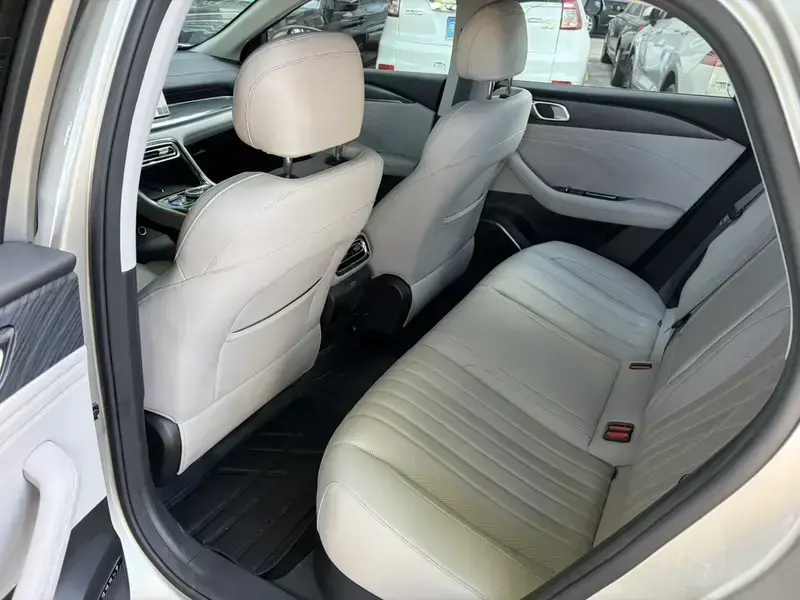 2026 Geely Galaxy Stellar 6 с пробегом 9 000 км