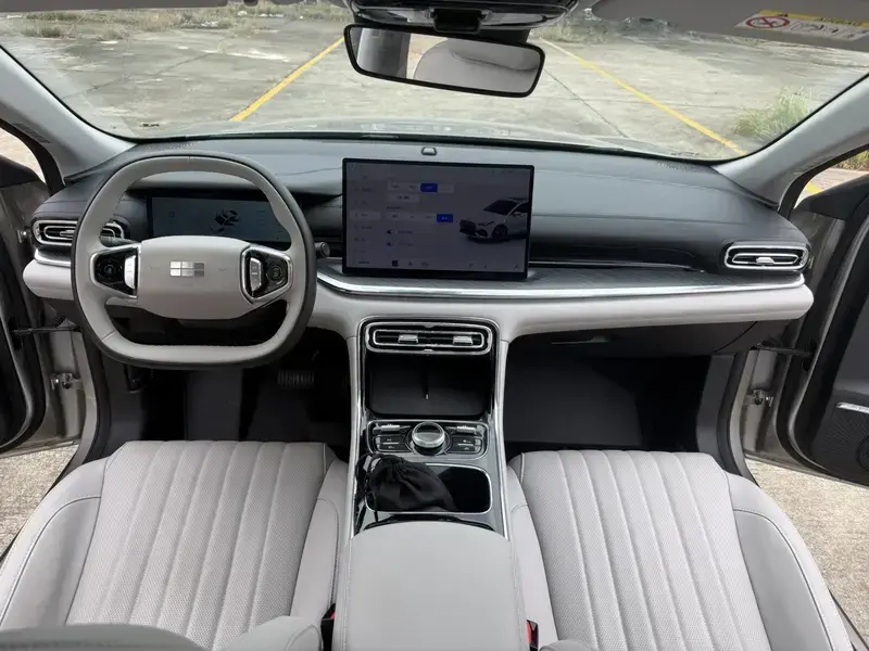 2026 Geely Galaxy Stellar 6 с пробегом 7 000 км