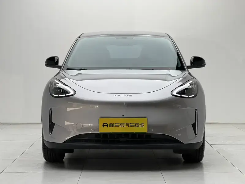 2025 Geely Starry Wish с пробегом 13 400 км