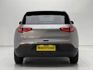 2025 Geely Starry Wish с пробегом 13 400 км