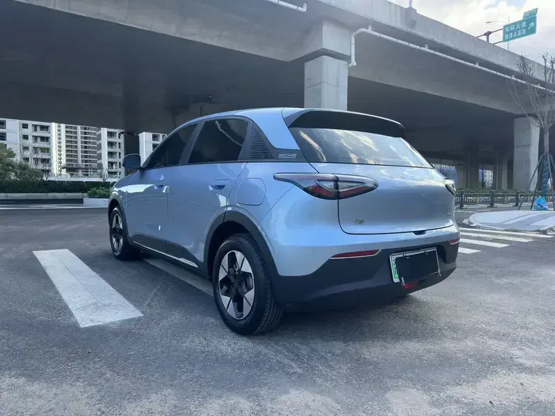 2025 Geely Starry Wish с пробегом 20 000 км