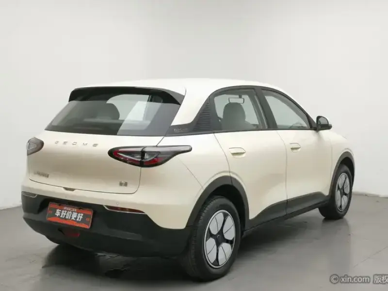 2025 Geely Starry Wish с пробегом 8 100 км