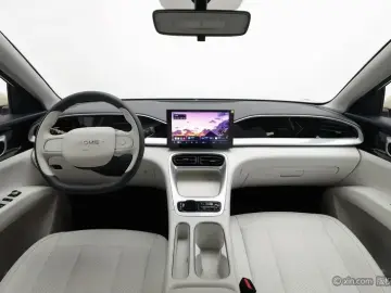 2025 Geely Starry Wish с пробегом 8 100 км