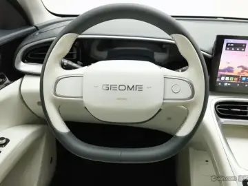 2025 Geely Starry Wish с пробегом 8 100 км