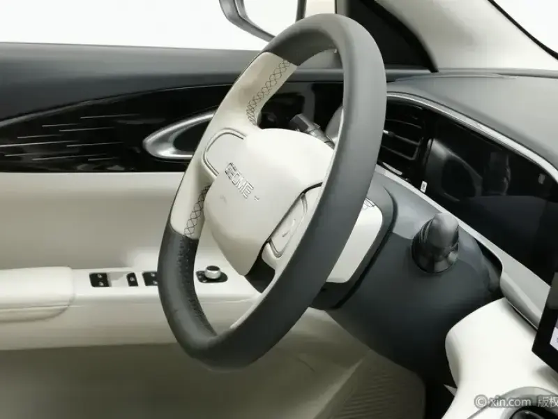 2025 Geely Starry Wish с пробегом 8 100 км