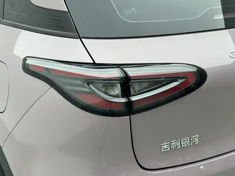 2026 Geely Starry Wish с пробегом 4 700 км