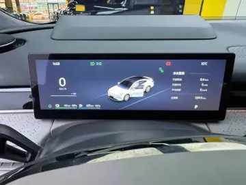 2025 Geely Galaxy Xingyao 8 с пробегом 14 000 км