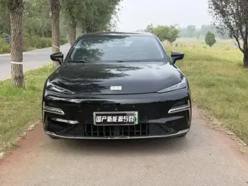 2025 Geely Galaxy Xingyao 8 с пробегом 14 800 км