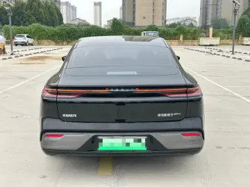 2025 Geely Galaxy Xingyao 8 с пробегом 4 500 км