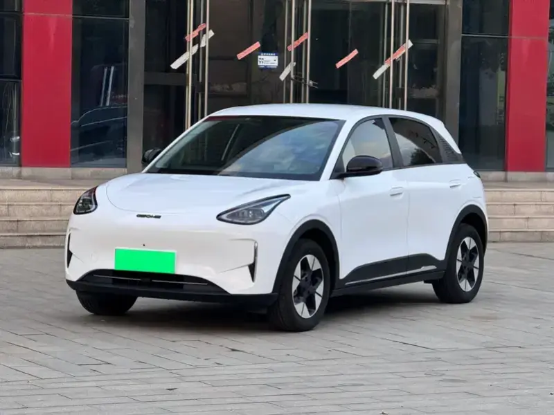 2025 Geely Starry Wish с пробегом 17 000 км