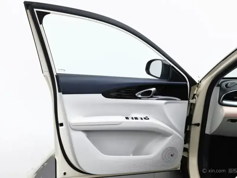 2025 Geely Starry Wish с пробегом 23 400 км