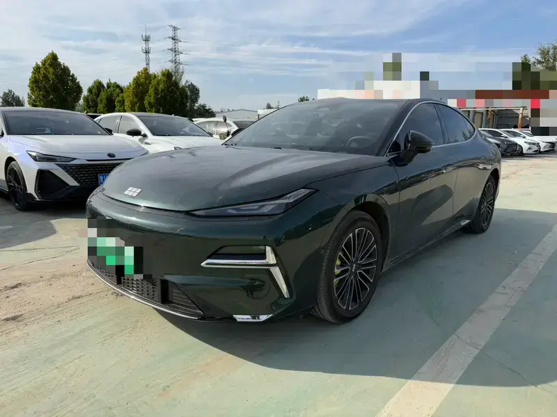 2025 Geely Galaxy Xingyao 8 с пробегом 27 600 км