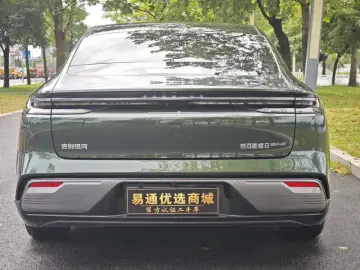2025 Geely Galaxy Xingyao 8 с пробегом 7 000 км