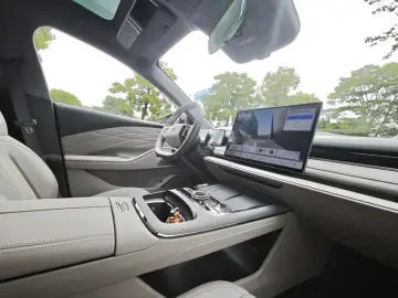 2025 Geely Galaxy Xingyao 8 с пробегом 7 000 км