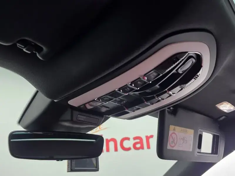 2021 Porsche Macan с пробегом 35 492 км