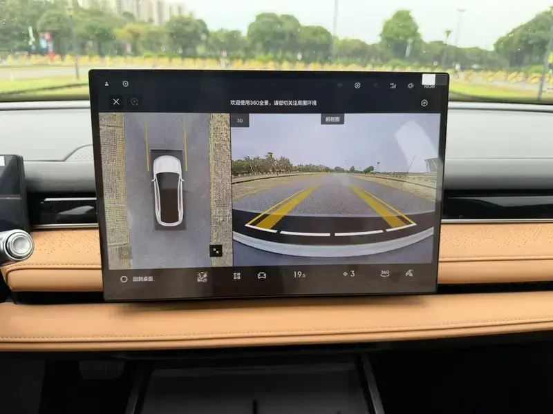 2025 Geely Galaxy Xingyao 8 с пробегом 100 км