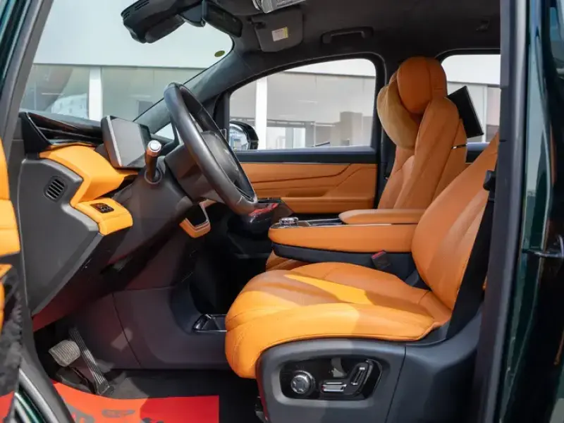 2024 Geely Yizhen L380 с пробегом 21 000 км