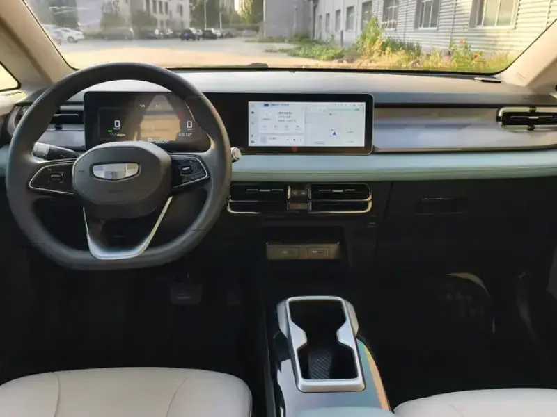 2024 Geely E Firefly с пробегом 22 000 км