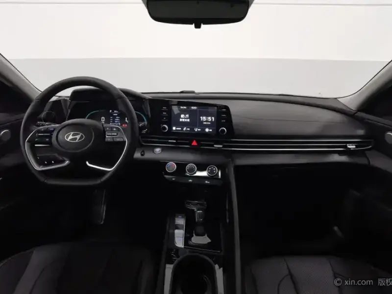 2023 Hyundai Elantra Plug-in Hybrid с пробегом 12 500 км
