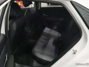 2023 Hyundai Elantra Plug-in Hybrid с пробегом 12 500 км