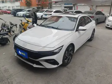 Hyundai Elantra Plug-in Hybrid