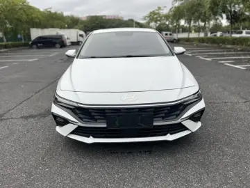 2023 Hyundai Elantra Plug-in Hybrid с пробегом 41 000 км