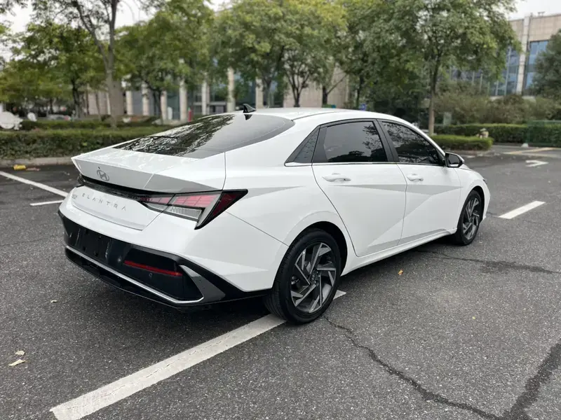 2023 Hyundai Elantra Plug-in Hybrid с пробегом 41 000 км