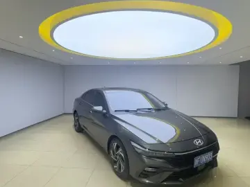 2023 Hyundai Elantra Plug-in Hybrid с пробегом 9 000 км