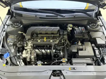 2023 Hyundai Elantra Plug-in Hybrid с пробегом 9 000 км