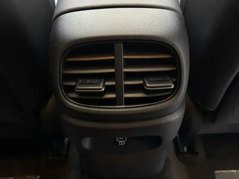 2023 Hyundai Elantra Plug-in Hybrid с пробегом 9 000 км