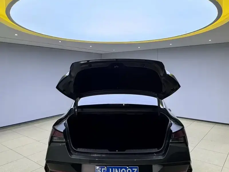 2023 Hyundai Elantra Plug-in Hybrid с пробегом 9 000 км