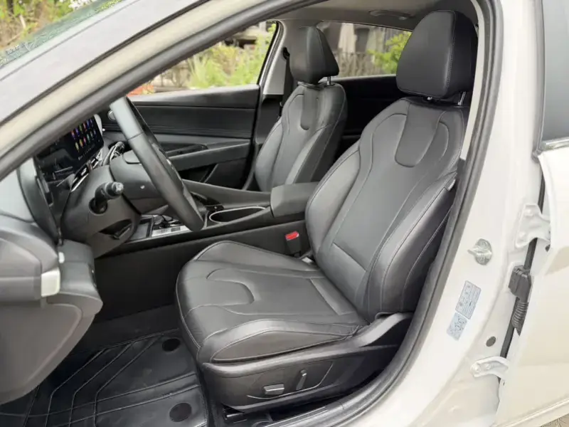 2022 Hyundai Elantra Plug-in Hybrid с пробегом 38 000 км