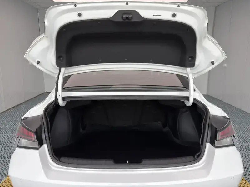 2022 Hyundai Elantra Plug-in Hybrid с пробегом 38 000 км