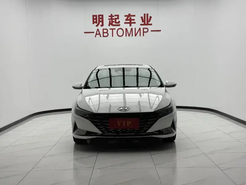 2022 Hyundai Elantra Plug-in Hybrid с пробегом 4 000 км