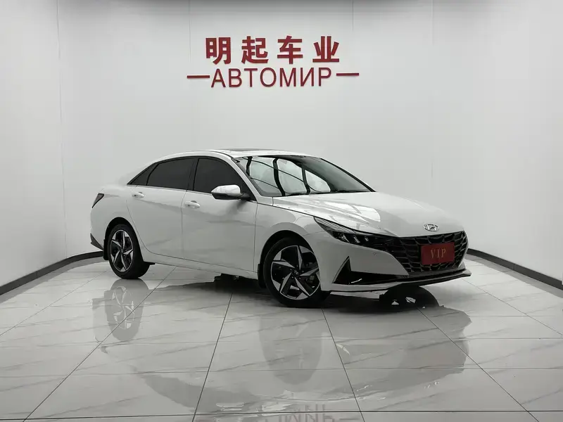 2022 Hyundai Elantra Plug-in Hybrid с пробегом 4 000 км