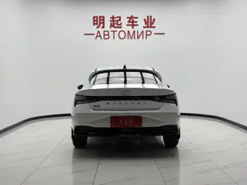 2022 Hyundai Elantra Plug-in Hybrid с пробегом 4 000 км