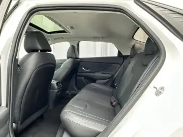 2022 Hyundai Elantra Plug-in Hybrid с пробегом 4 000 км