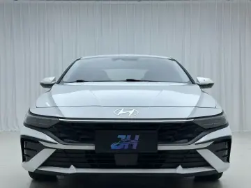 2023 Hyundai Elantra Plug-in Hybrid с пробегом 23 000 км