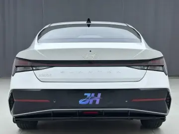 2023 Hyundai Elantra Plug-in Hybrid с пробегом 23 000 км