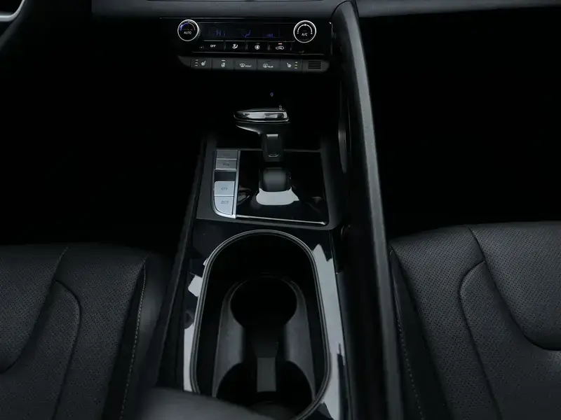 2023 Hyundai Elantra Plug-in Hybrid с пробегом 23 000 км