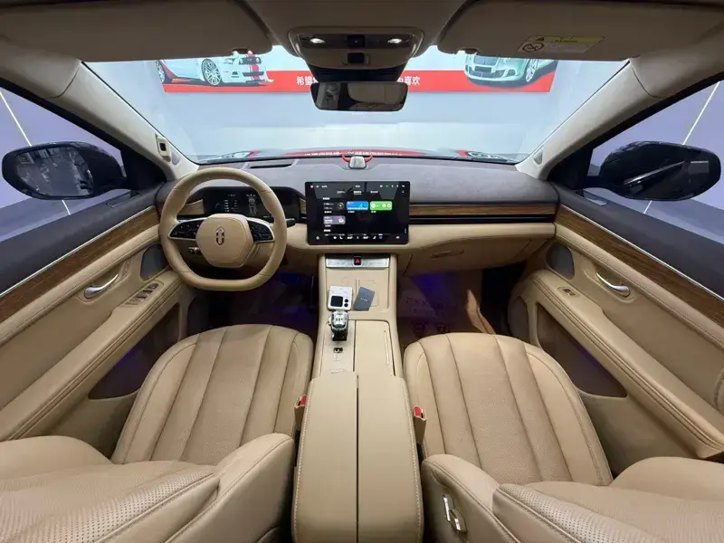 2024 Aito AITO M7 с пробегом 36 000 км