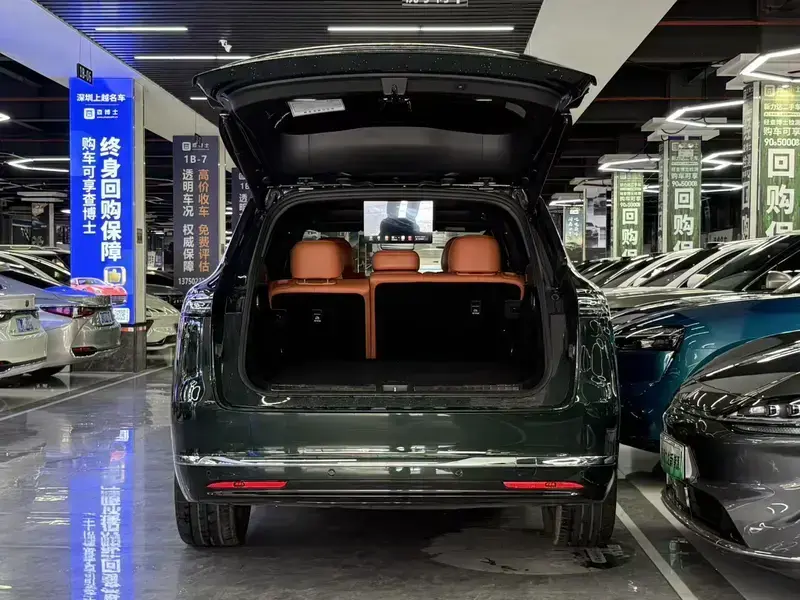 2026 Aito AITO M7 с пробегом 10 000 км